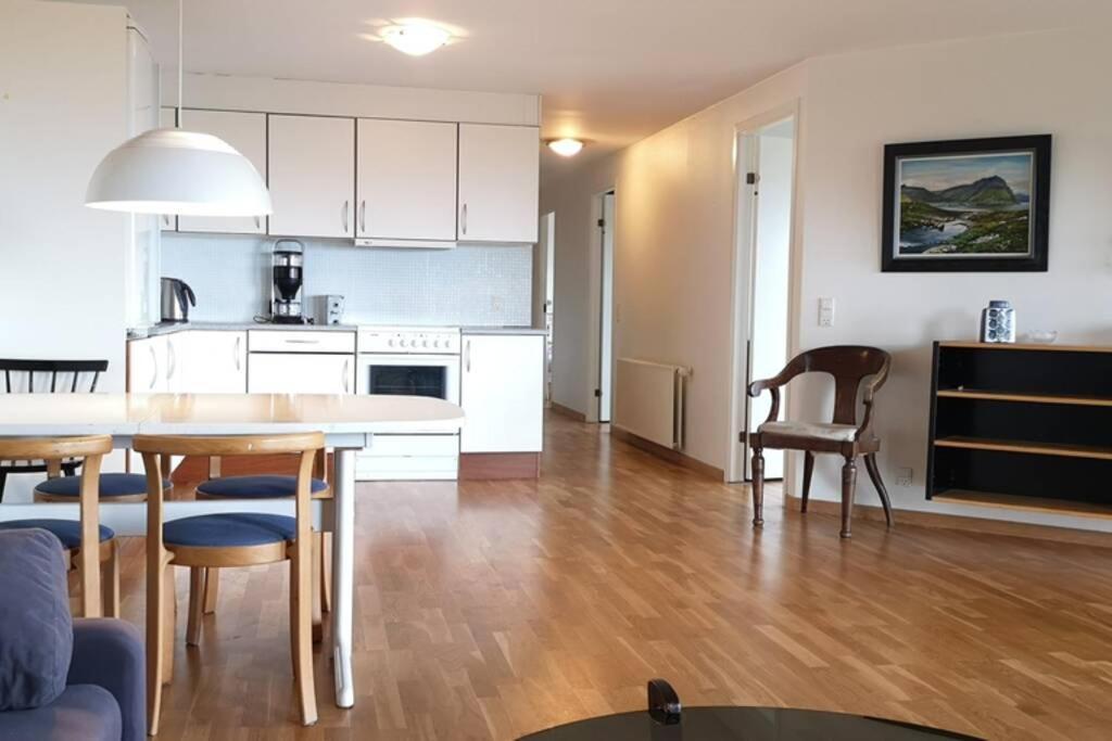 Large Apartment With Fabulous View Of Tórshavn Exterior foto